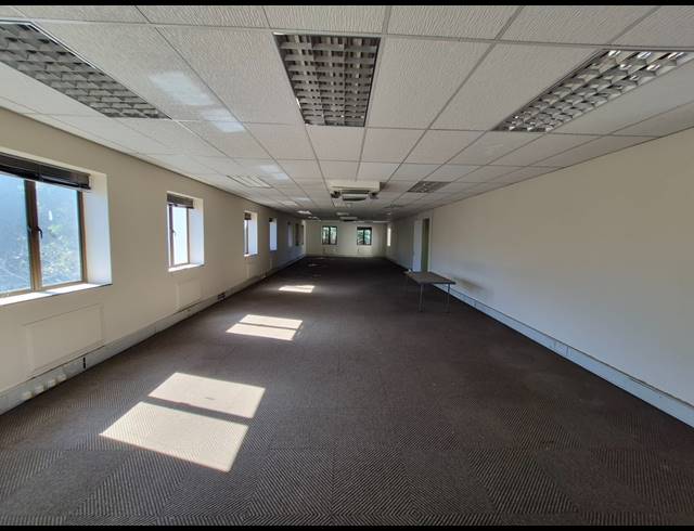 399M² OFFICE TO LET IN RIVONIA